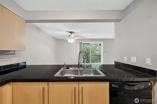 11313 NE 128th St, Kirkland, WA 98034 - Photo 7
