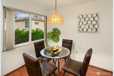 14130 SE 49th Place, Bellevue, WA 98006 - Photo 13