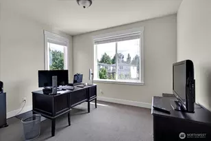 13721 SE 90th Pl, Newcastle, WA 98059 - Photo 13