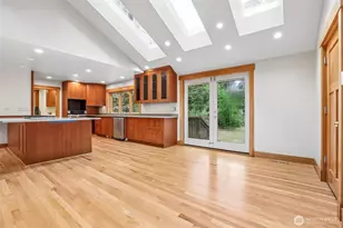 33010 SE 110th St, Issaquah, WA 98027 - Photo 9