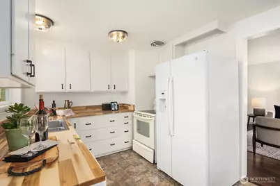 17563 12th Avenue NE, Shoreline, WA 98155 - Photo 11