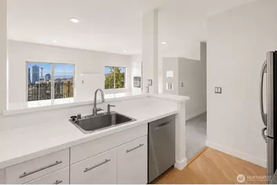 700 E Denny Way #603, Seattle, WA 98122 - Photo 11