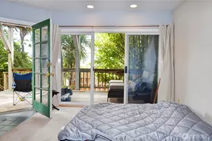 2215 Yale Ave. E., Seattle, WA 98102 - Photo 19