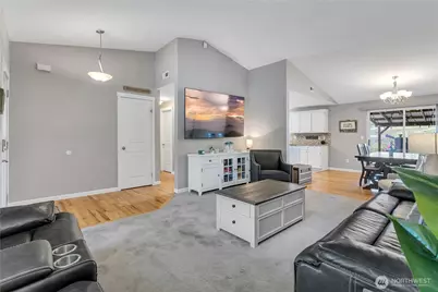 19020 34th Avenue E, Tacoma, WA 98446 - Photo 5