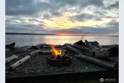 196 Edgebluff Road, Camano Island, WA 98282 - Photo 1