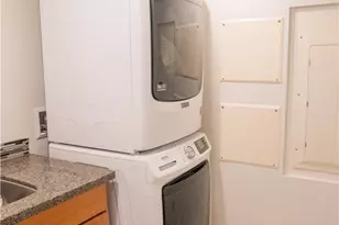 10861 Auburn Ave S, Seattle, WA 98178 - Photo 15