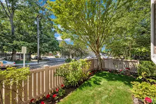 4720 Interlake Ave N, Seattle, WA 98103 - Photo 33
