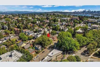 4720 Interlake Avenue N, Seattle, WA 98103 - Photo 39