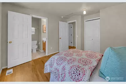 4720 Interlake Avenue N, Seattle, WA 98103 - Photo 27