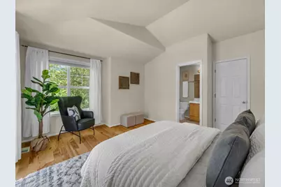 4720 Interlake Avenue N, Seattle, WA 98103 - Photo 23
