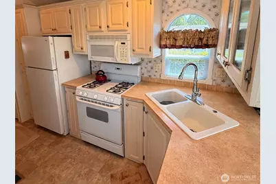 5001 Bay Road #E45, Birch Bay, WA 98230 - Photo 7
