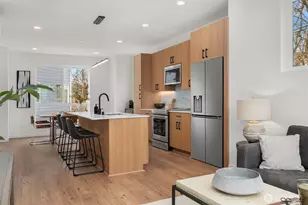223 NE 75th St, Seattle, WA 98115 - Photo 7
