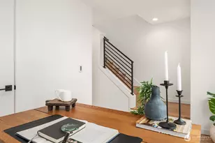 223 NE 75th St, Seattle, WA 98115 - Photo 19