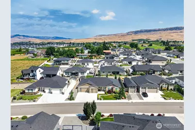 2637 7th St SE, East Wenatchee, WA 98802 - Photo 37