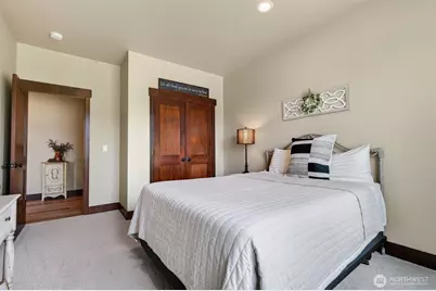 2637 7th St SE, East Wenatchee, WA 98802 - Photo 33