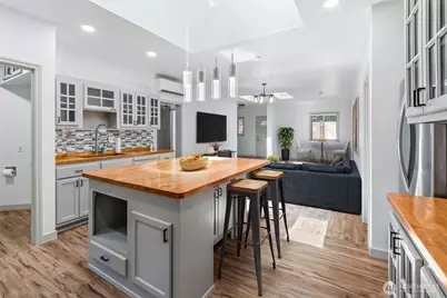 5830 115th Place NE #2, Kirkland, WA 98033 - Photo 3