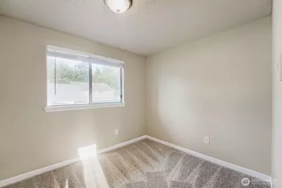 10311 D Street E, Tacoma, WA 98445 - Photo 15