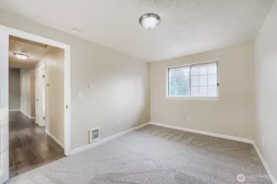 10311 D Street E, Tacoma, WA 98445 - Photo 17