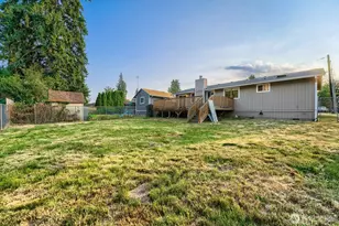 10311 D St E, Tacoma, WA 98445 - Photo 21