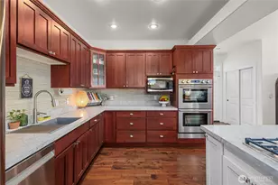 5129 W Tapps Dr E, Lake Tapps, WA 98391 - Photo 9