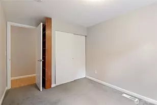7675 Old Military Rd NE, Bremerton, WA 98311 - Photo 19
