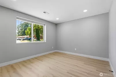 14402 Washington Avenue SW #3, Lakewood, WA 98498 - Photo 9