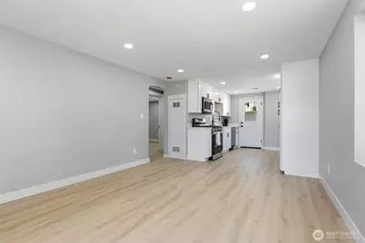 14402 Washington Avenue SW #3, Lakewood, WA 98498 - Photo 5