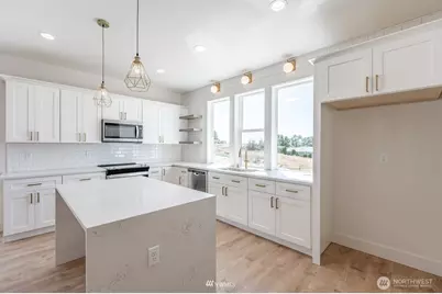 225 W Linden Avenue, Moses Lake, WA 98837 - Photo 9