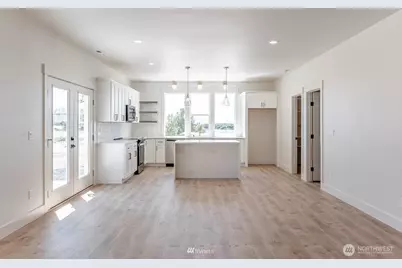225 W Linden Avenue, Moses Lake, WA 98837 - Photo 13