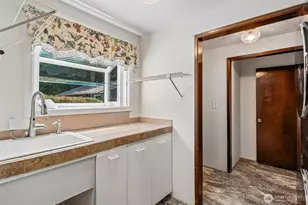 884 Kamus Pl, Fox Island, WA 98333 - Photo 23
