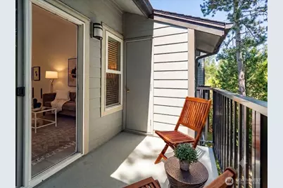 11114 NE 125th Lane #G326, Kirkland, WA 98034 - Photo 9