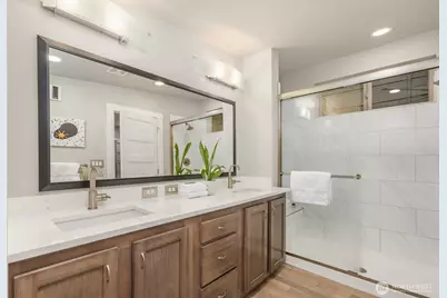 9720 NE Lofgren Road, Bainbridge Island, WA 98110 - Photo 17