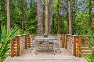9720 NE Lofgren Rd, Bainbridge Island, WA 98110 - Photo 5