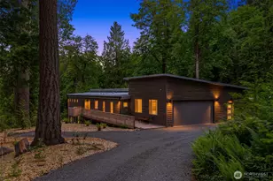 9720 NE Lofgren Rd, Bainbridge Island, WA 98110 - Photo 3