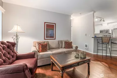 801 N Rainier Avenue #F231, Renton, WA 98057 - Photo 5