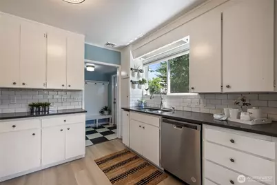 3915 N 11th Street, Tacoma, WA 98406 - Photo 17