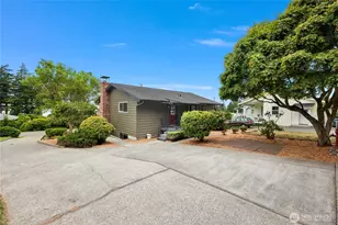 2536 Island View Ln, Lummi Island, WA 98262 - Photo 9