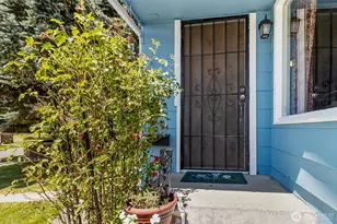 2423 Chestnut St, Everett, WA 98201 - Photo 3