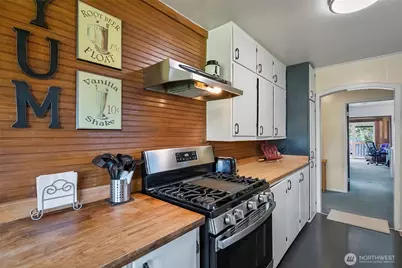2423 Chestnut Street, Everett, WA 98201 - Photo 13