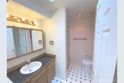 11519 SE 248th Street, Kent, WA 98030 - Photo 13