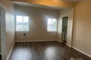 220 W 4th St, Aberdeen, WA 98520 - Photo 11