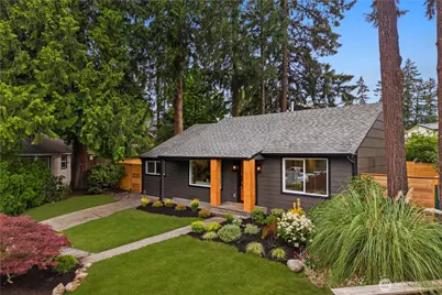 12520 24th Avenue NE, Seattle, WA 98125 - Photo 3
