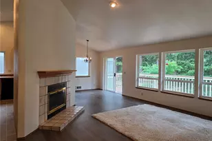384 Selkirk Dr, Camano Island, WA 98282 - Photo 7