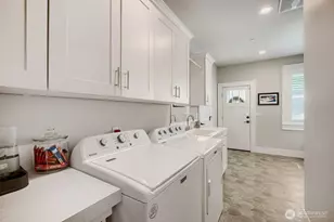 3916 Waller Rd E, Tacoma, WA 98443 - Photo 17