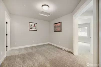 3916 Waller Road E, Tacoma, WA 98443 - Photo 33