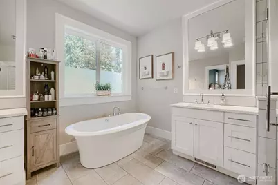 3916 Waller Road E, Tacoma, WA 98443 - Photo 21
