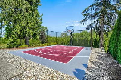 3916 Waller Road E, Tacoma, WA 98443 - Photo 7