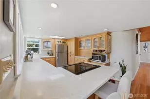 18002 25th Ave NE, Lake Forest Park, WA 98155 - Photo 9