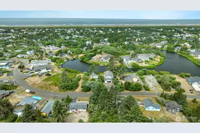 233 S Razor Clam Drive SW, Ocean Shores, WA 98569 - Photo 3