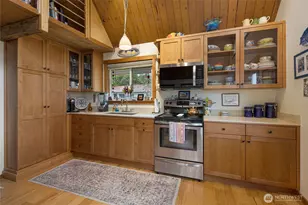745 Larson St, Friday Harbor, WA 98250 - Photo 11